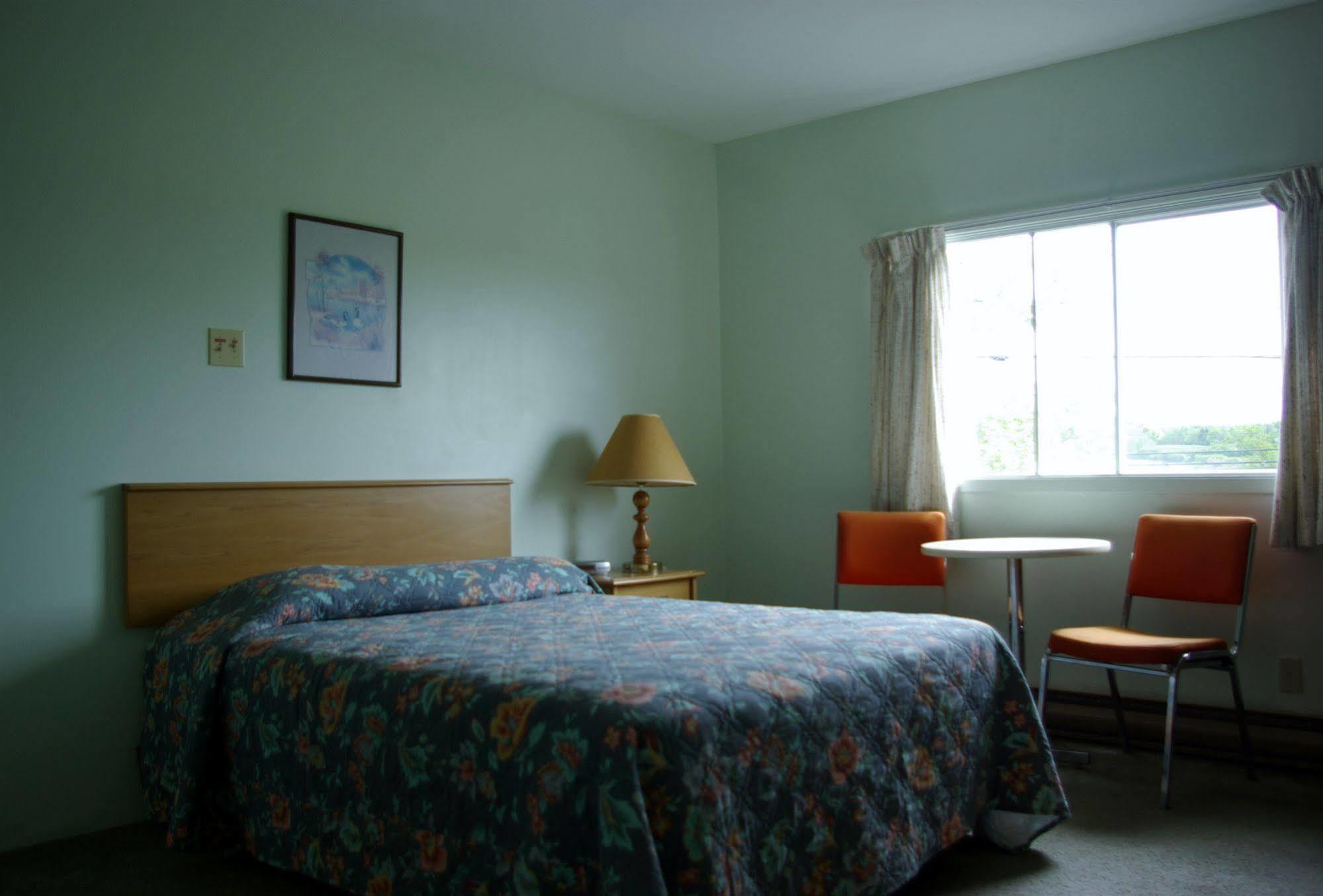 Tidal Bore Inn ทรูโร ภายนอก รูปภาพ